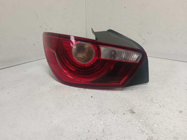 FEU ARRIERE GAUCHE SEAT - Vue 1